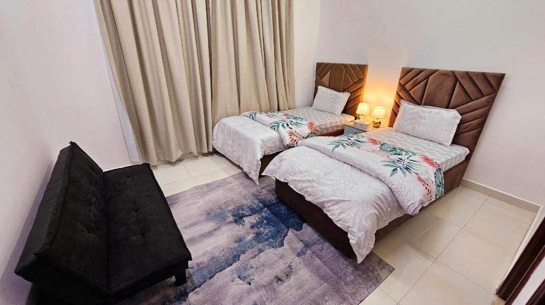 Splendid Villa Rooms Near Dubai Airport Exteriör bild